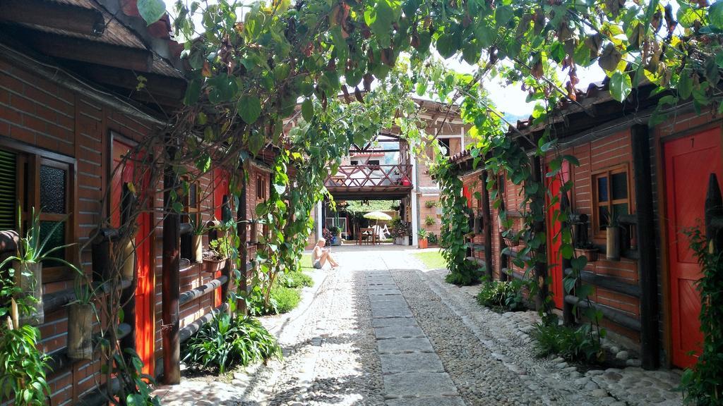 Hotel Kantarrana Urbana Хардін Екстер'єр фото